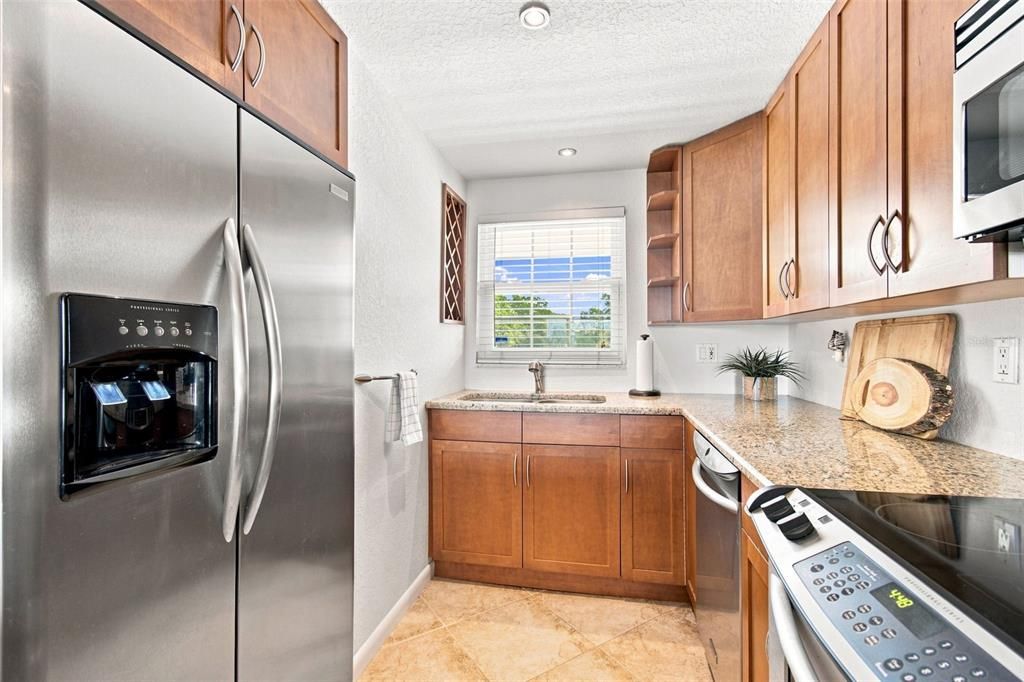 На продажу: $299,900 (1 спален, 1 ванн, 750 Квадратных фут)