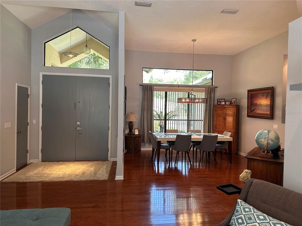 For Sale: $717,900 (4 beds, 2 baths, 2580 Square Feet)