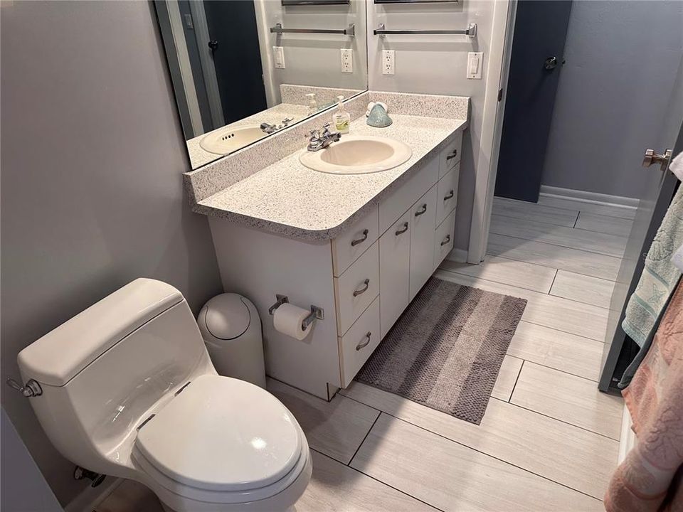 For Sale: $717,900 (4 beds, 2 baths, 2580 Square Feet)