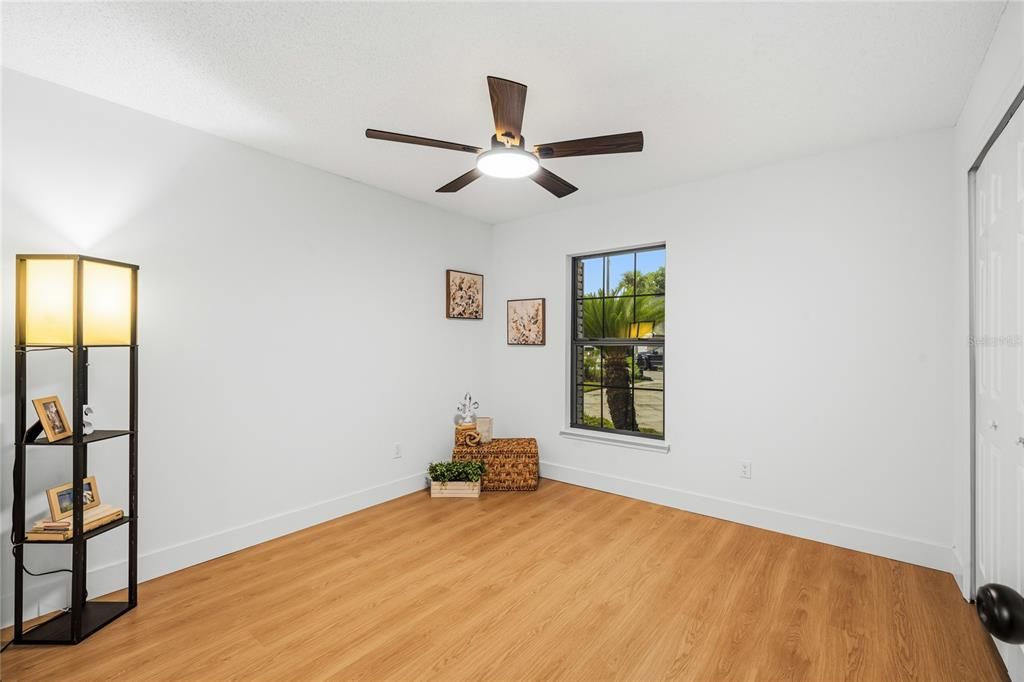For Sale: $525,000 (3 beds, 2 baths, 1755 Square Feet)
