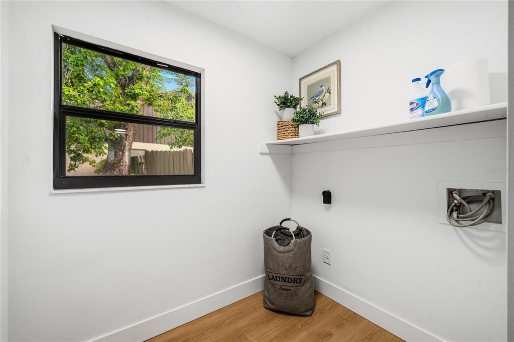 For Sale: $525,000 (3 beds, 2 baths, 1755 Square Feet)