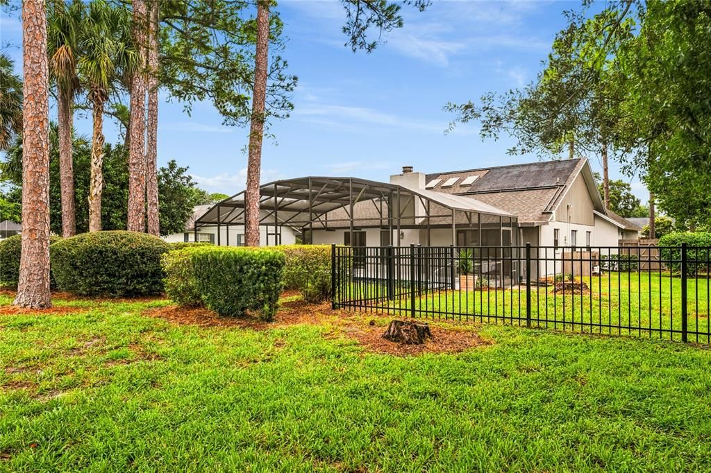For Sale: $525,000 (3 beds, 2 baths, 1755 Square Feet)