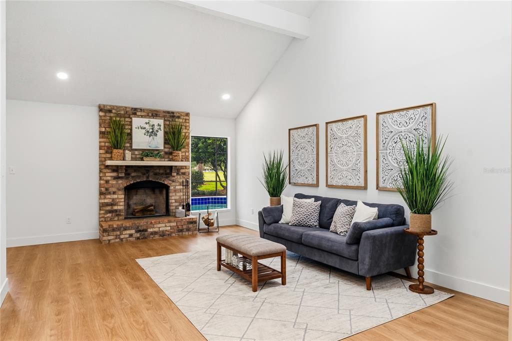 For Sale: $525,000 (3 beds, 2 baths, 1755 Square Feet)