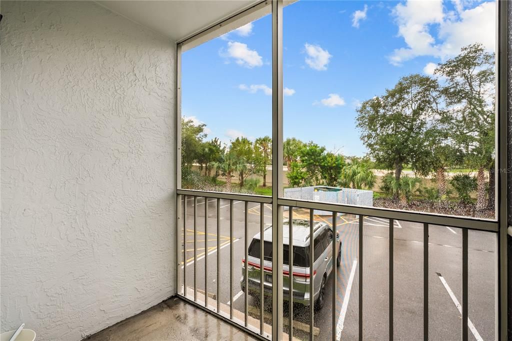 For Sale: $135,000 (2 beds, 2 baths, 992 Square Feet)