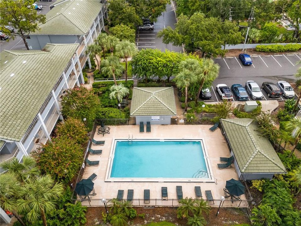 For Sale: $135,000 (2 beds, 2 baths, 992 Square Feet)