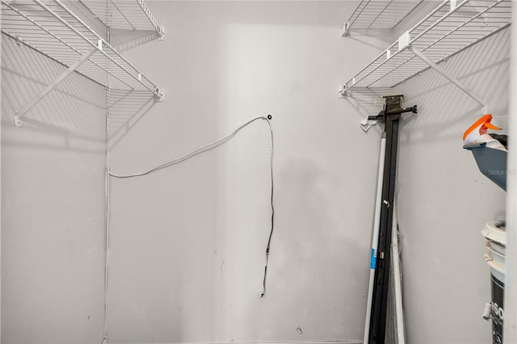 For Sale: $135,000 (2 beds, 2 baths, 992 Square Feet)