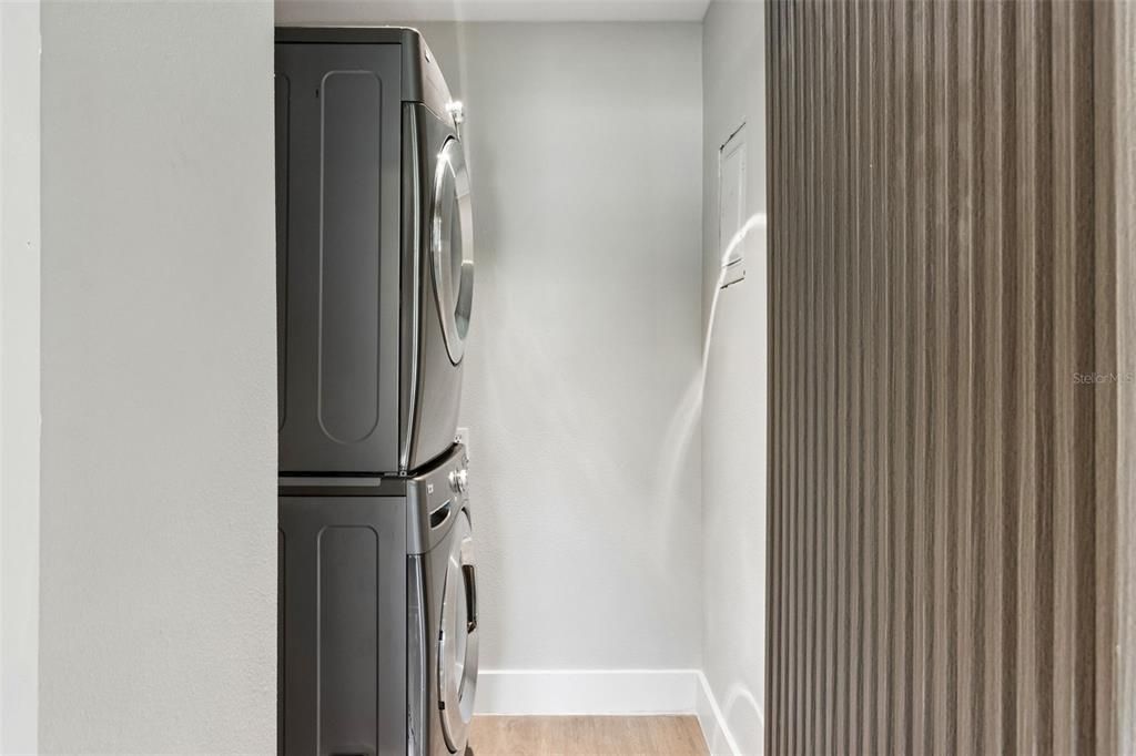 For Sale: $275,000 (4 beds, 2 baths, 1424 Square Feet)