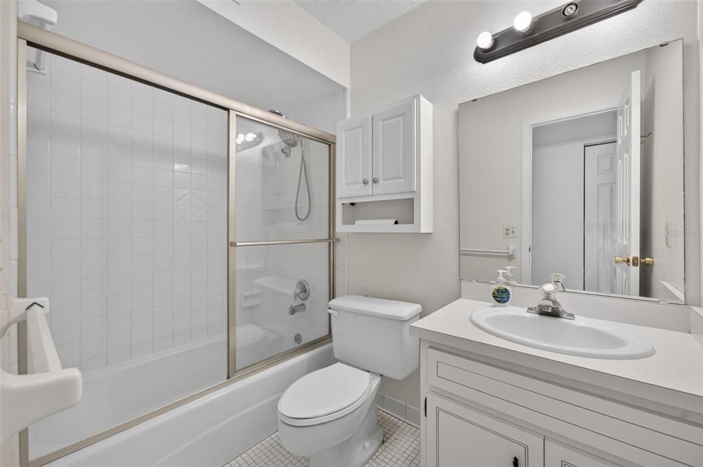 For Rent: $2,200 (3 beds, 2 baths, 1513 Square Feet)
