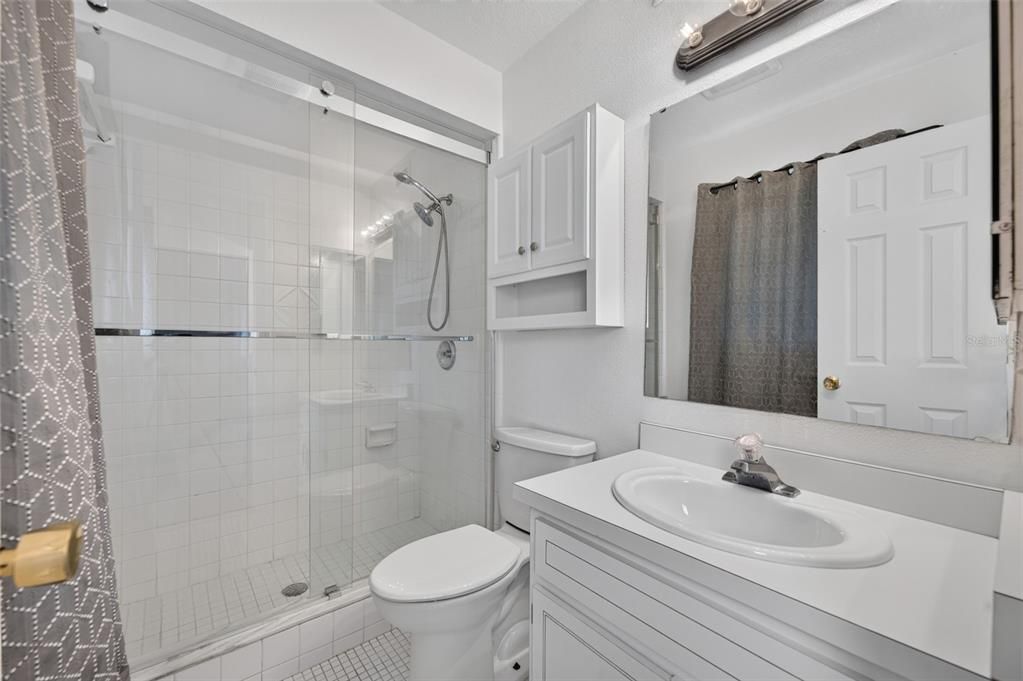 For Rent: $2,200 (3 beds, 2 baths, 1513 Square Feet)