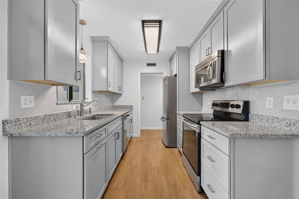 For Rent: $2,200 (3 beds, 2 baths, 1513 Square Feet)