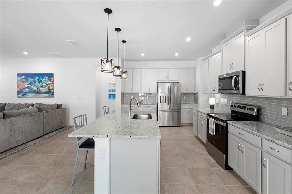 For Sale: $469,900 (4 beds, 3 baths, 2828 Square Feet)