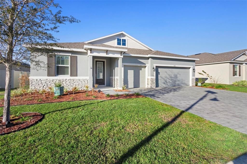 For Sale: $469,900 (4 beds, 3 baths, 2828 Square Feet)