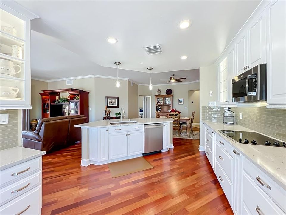 For Sale: $849,000 (3 beds, 2 baths, 1882 Square Feet)