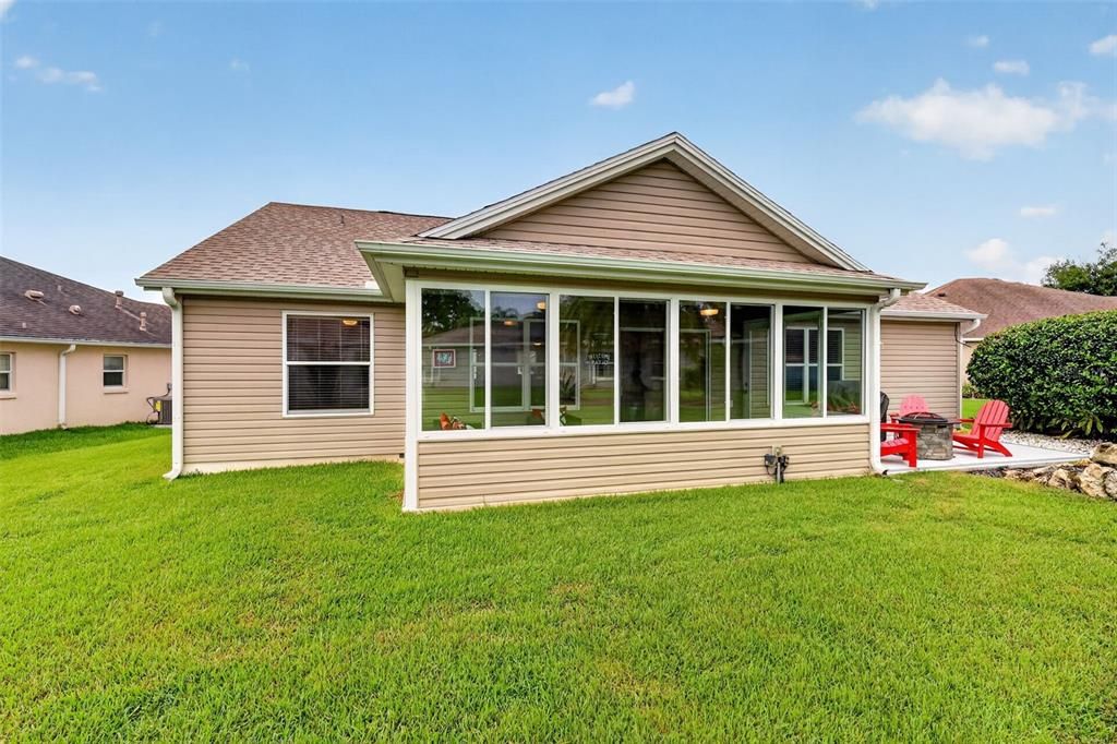 For Sale: $340,000 (3 beds, 2 baths, 1512 Square Feet)