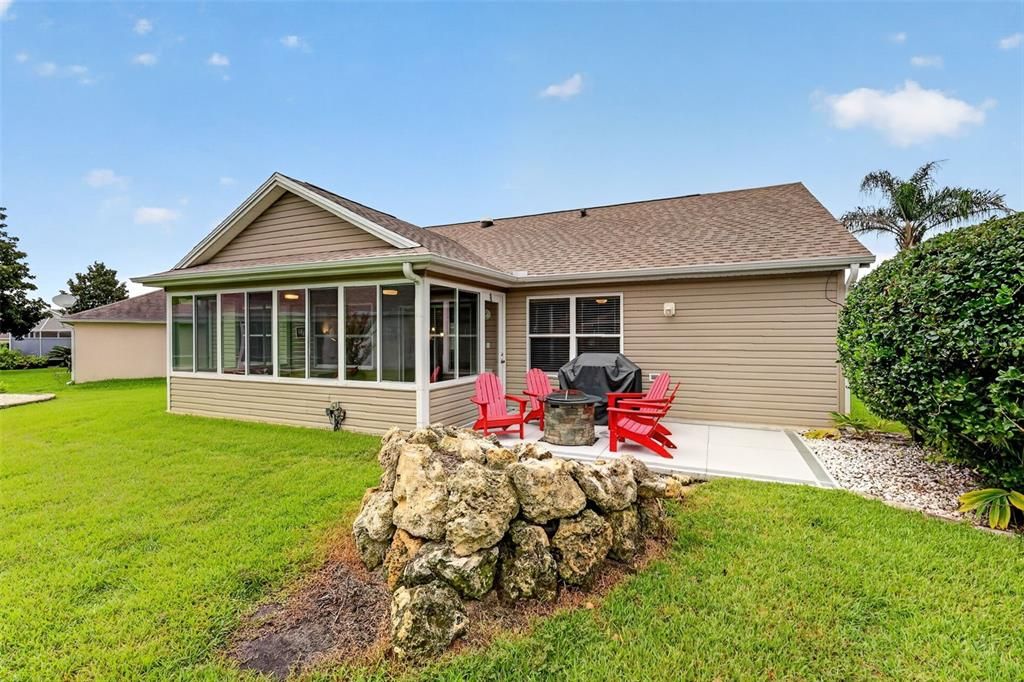 For Sale: $340,000 (3 beds, 2 baths, 1512 Square Feet)