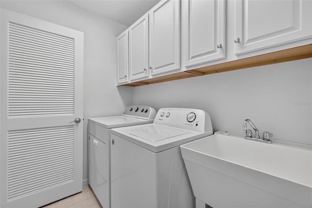 For Sale: $340,000 (3 beds, 2 baths, 1512 Square Feet)