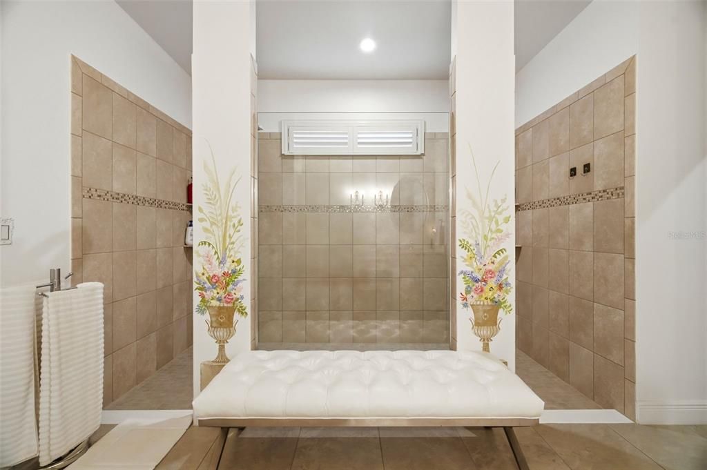 For Sale: $640,000 (4 beds, 3 baths, 2514 Square Feet)
