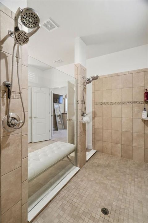 For Sale: $640,000 (4 beds, 3 baths, 2514 Square Feet)