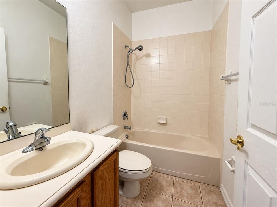 En Venta: $255,000 (2 camas, 2 baños, 1467 Pies cuadrados)