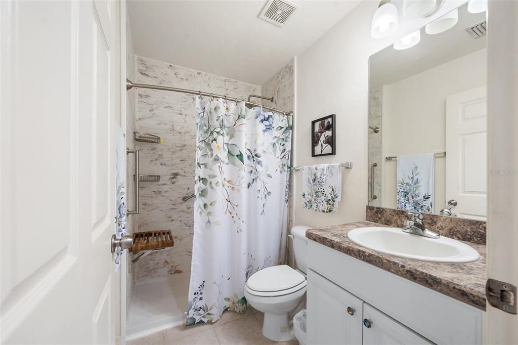For Sale: $299,900 (3 beds, 2 baths, 1420 Square Feet)