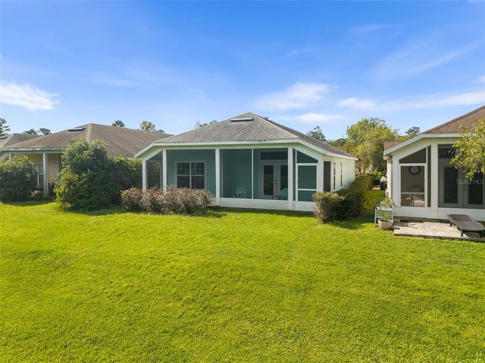 For Sale: $299,900 (3 beds, 2 baths, 1420 Square Feet)