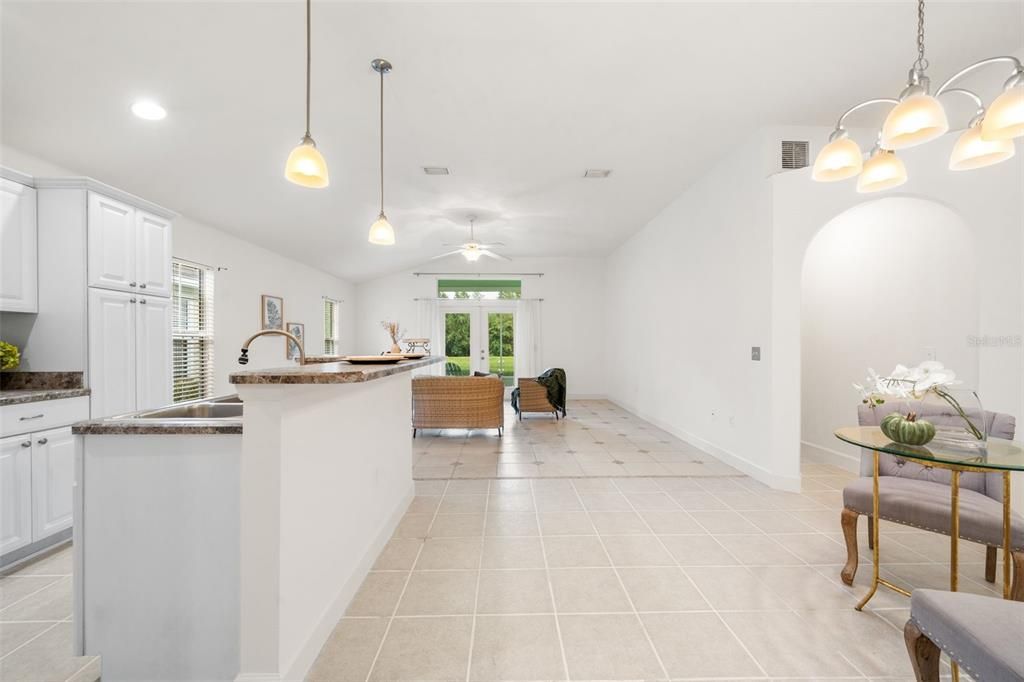 For Sale: $299,900 (3 beds, 2 baths, 1420 Square Feet)