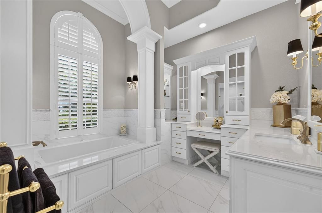 For Sale: $1,395,000 (4 beds, 4 baths, 4247 Square Feet)