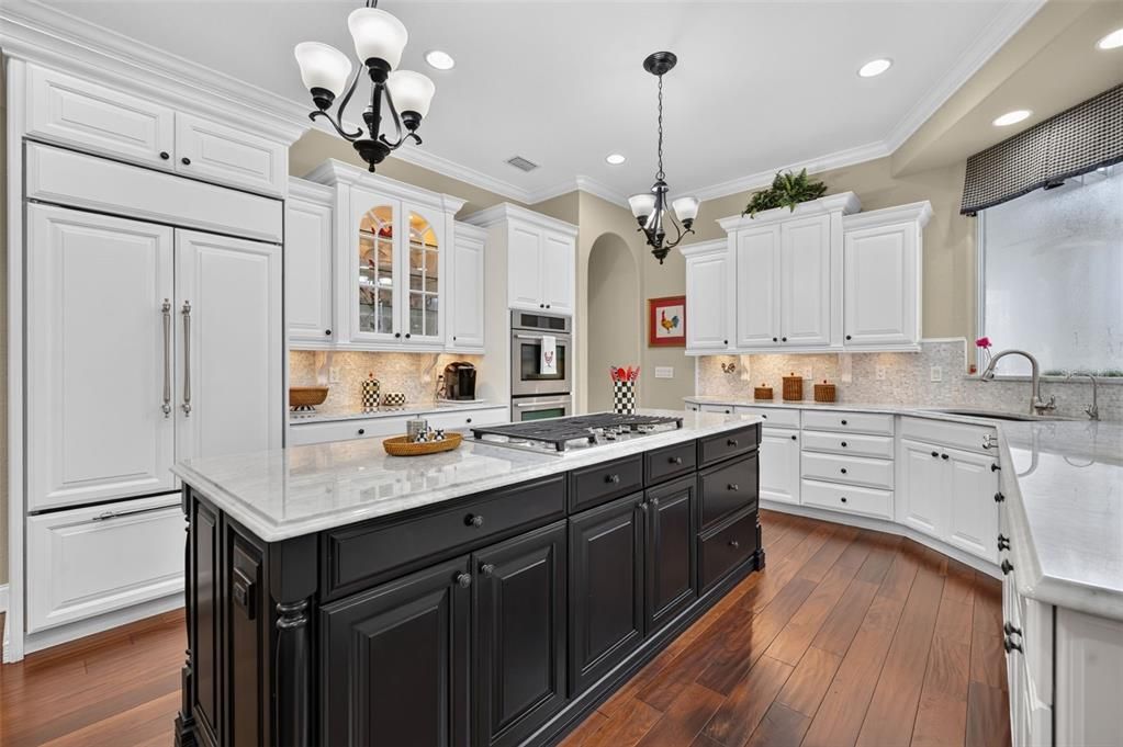 For Sale: $1,395,000 (4 beds, 4 baths, 4247 Square Feet)