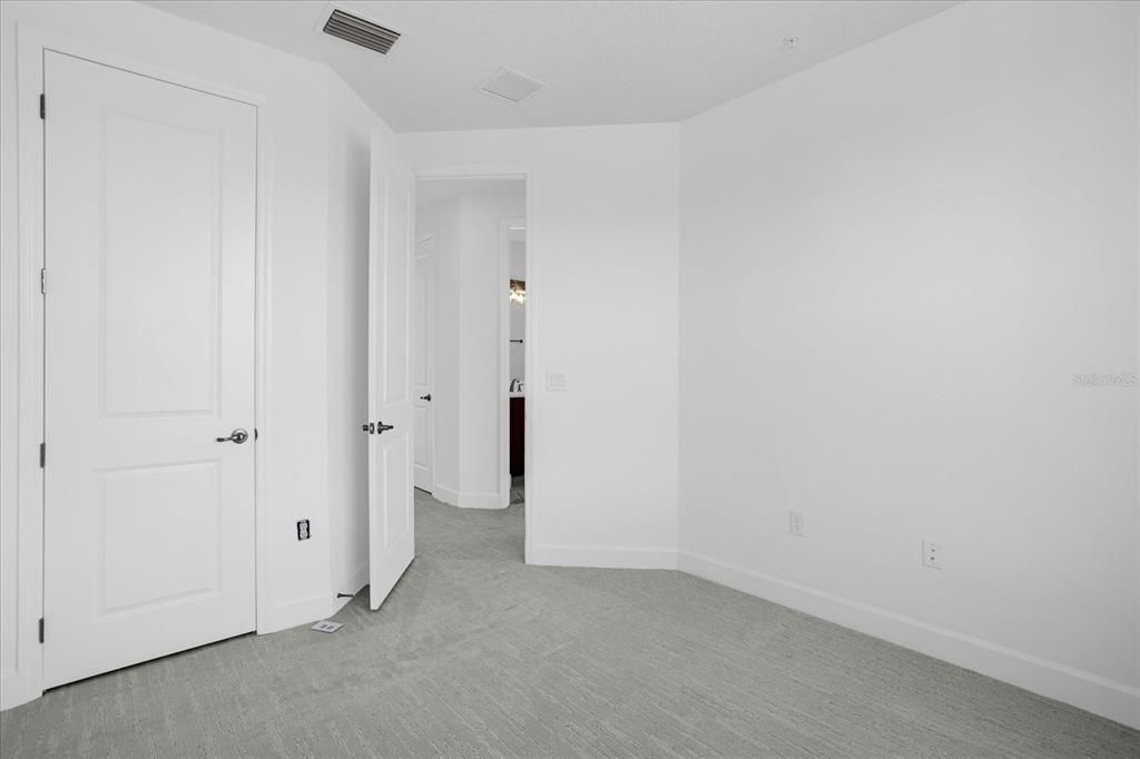 En Renta: $3,400 (4 camas, 3 baños, 2014 Pies cuadrados)