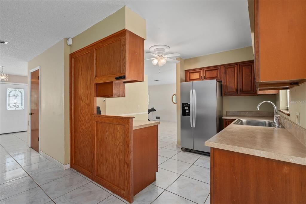 For Sale: $415,000 (3 beds, 2 baths, 1795 Square Feet)