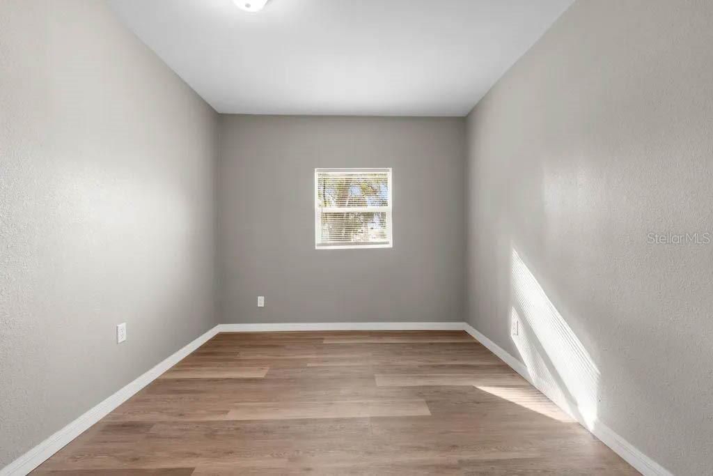 На продажу: $199,000 (3 спален, 1 ванн, 1378 Квадратных фут)
