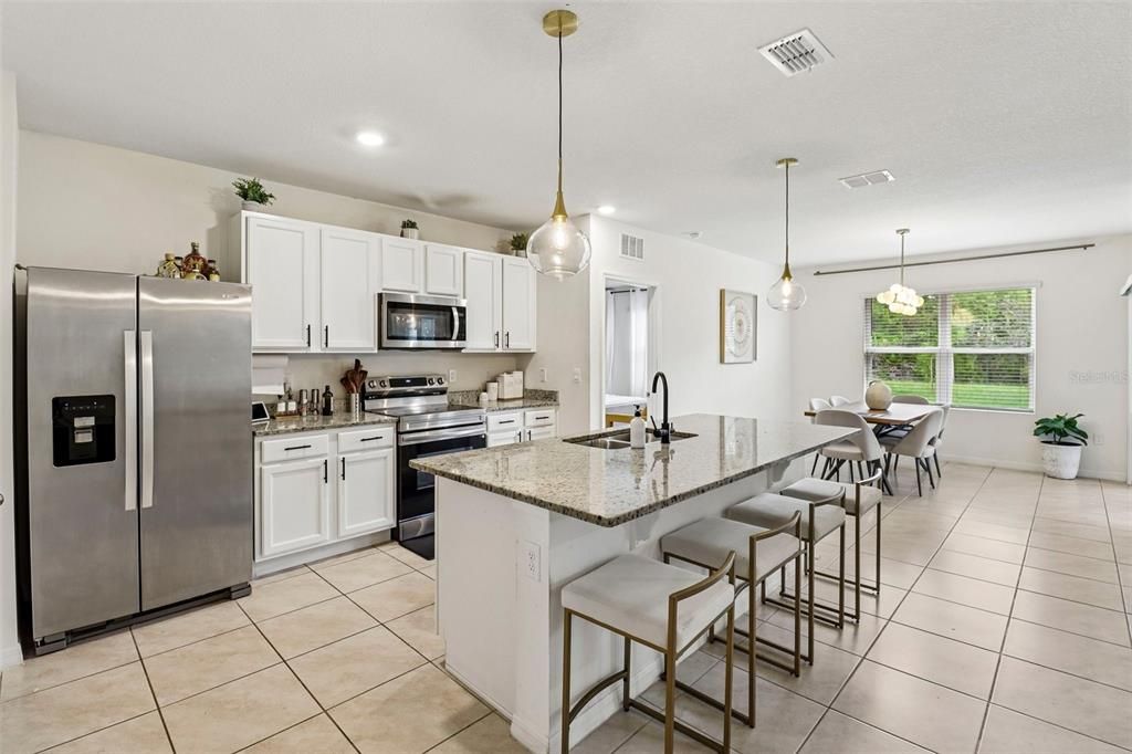 For Sale: $360,000 (3 beds, 2 baths, 1676 Square Feet)