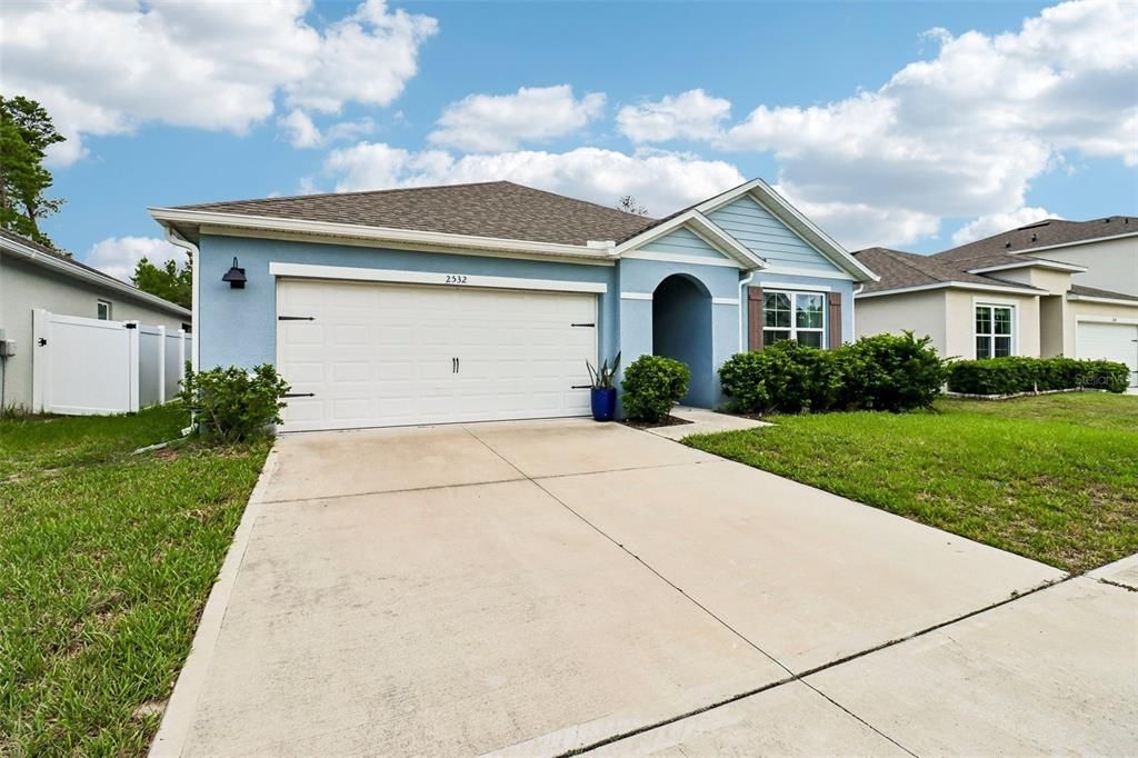 For Sale: $360,000 (3 beds, 2 baths, 1676 Square Feet)