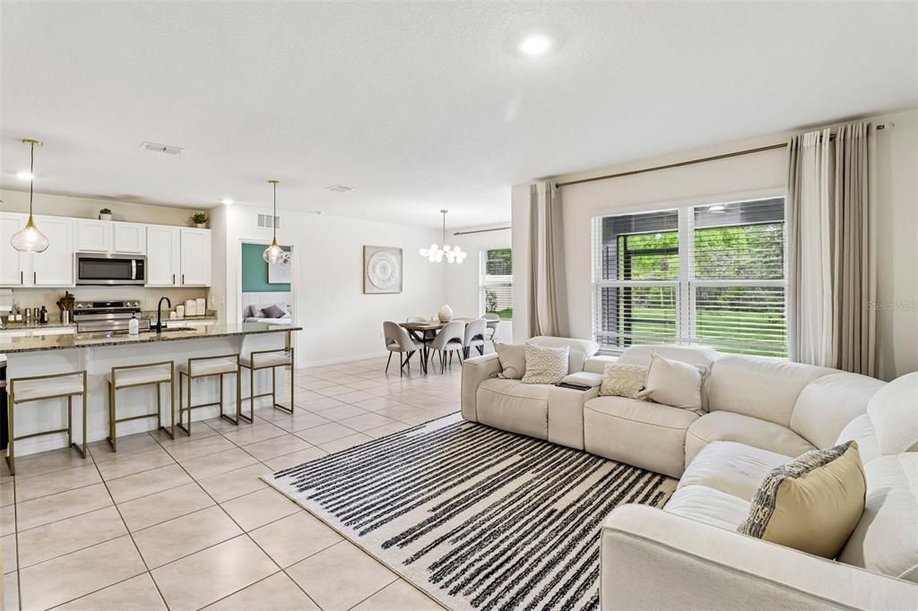 For Sale: $360,000 (3 beds, 2 baths, 1676 Square Feet)