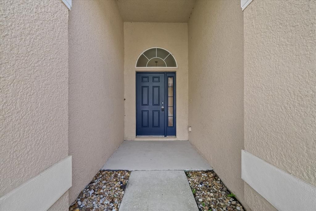 For Sale: $380,000 (4 beds, 3 baths, 2210 Square Feet)