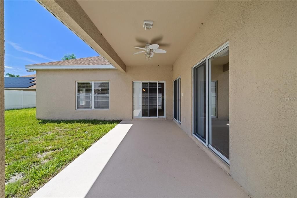 For Sale: $380,000 (4 beds, 3 baths, 2210 Square Feet)
