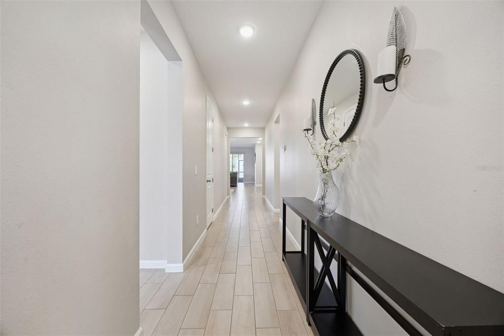 En Venta: $475,000 (4 camas, 3 baños, 2075 Pies cuadrados)