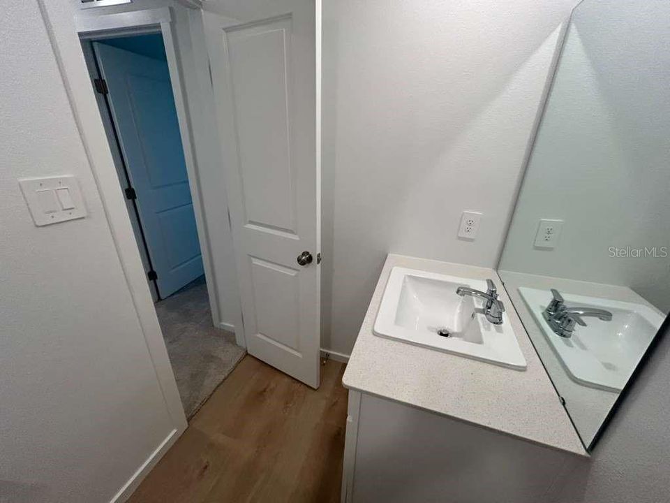 For Rent: $2,100 (3 beds, 2 baths, 1460 Square Feet)