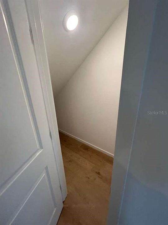 For Rent: $2,100 (3 beds, 2 baths, 1460 Square Feet)