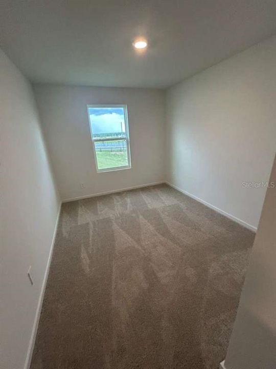 For Rent: $2,100 (3 beds, 2 baths, 1460 Square Feet)