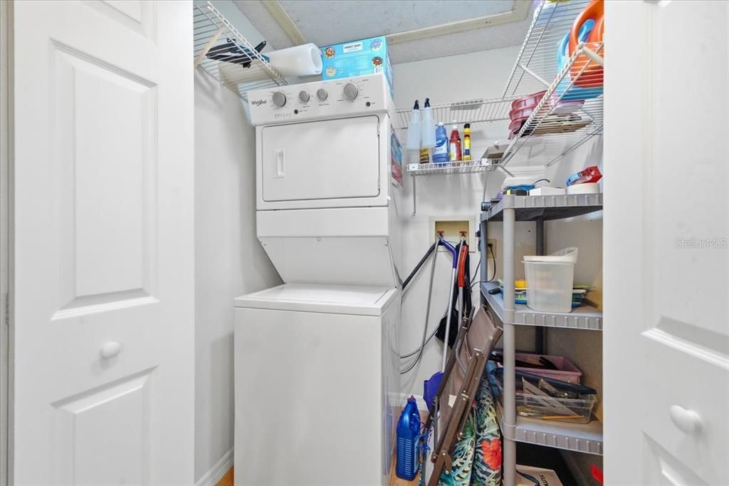For Sale: $157,000 (2 beds, 2 baths, 1024 Square Feet)