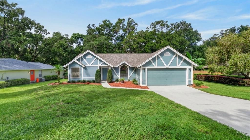 For Sale: $434,900 (3 beds, 2 baths, 1768 Square Feet)