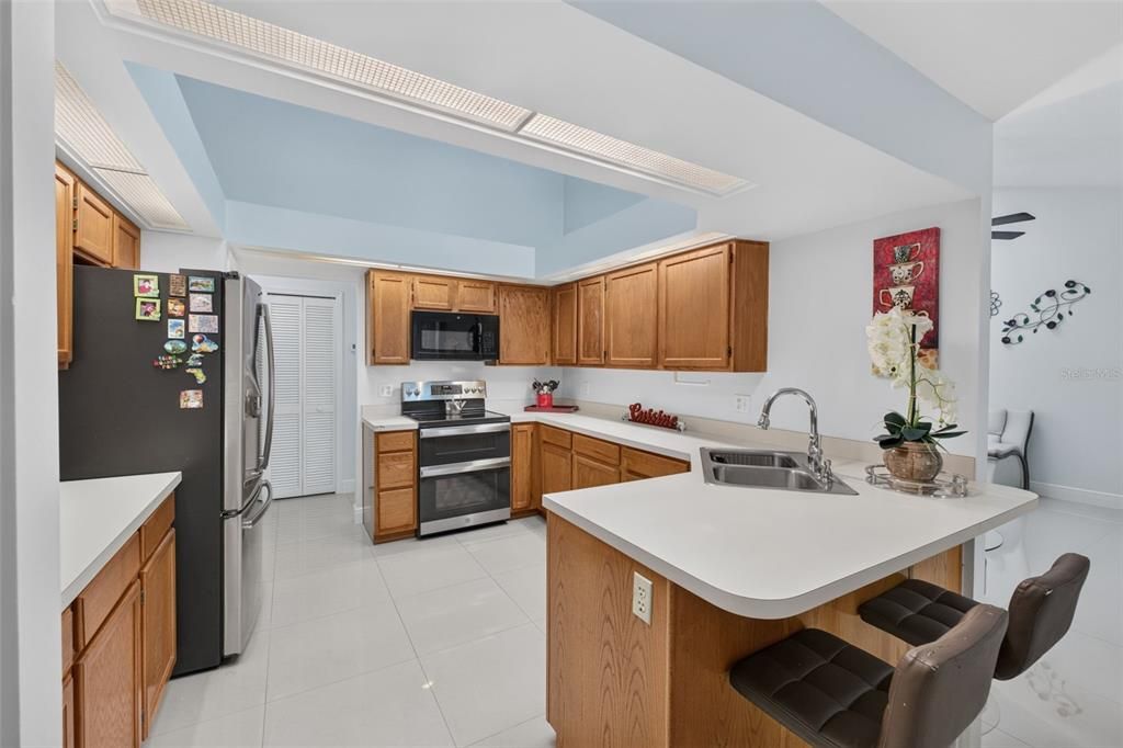 For Sale: $434,900 (3 beds, 2 baths, 1768 Square Feet)