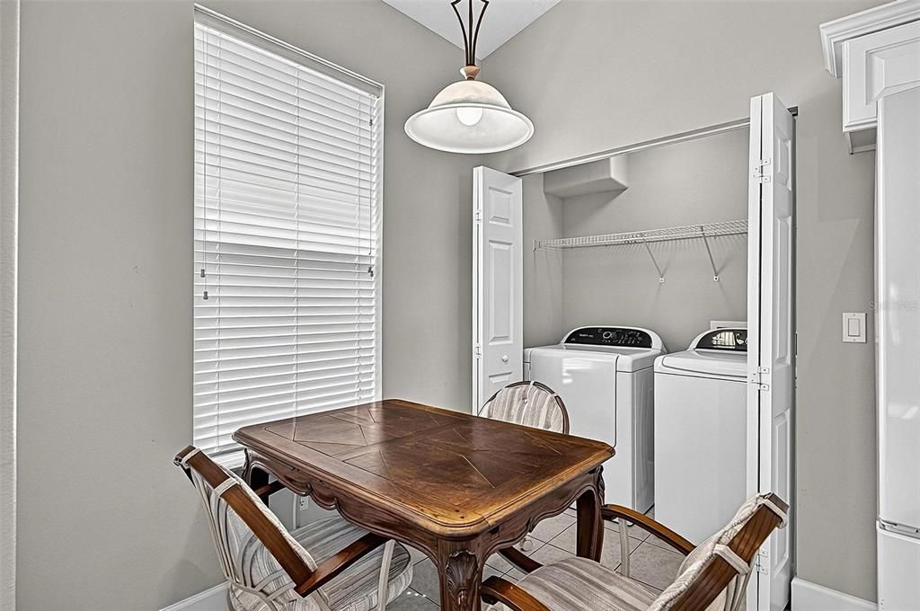 For Sale: $330,000 (2 beds, 2 baths, 1611 Square Feet)
