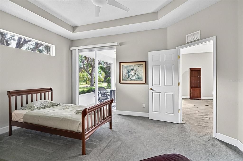 For Sale: $330,000 (2 beds, 2 baths, 1611 Square Feet)