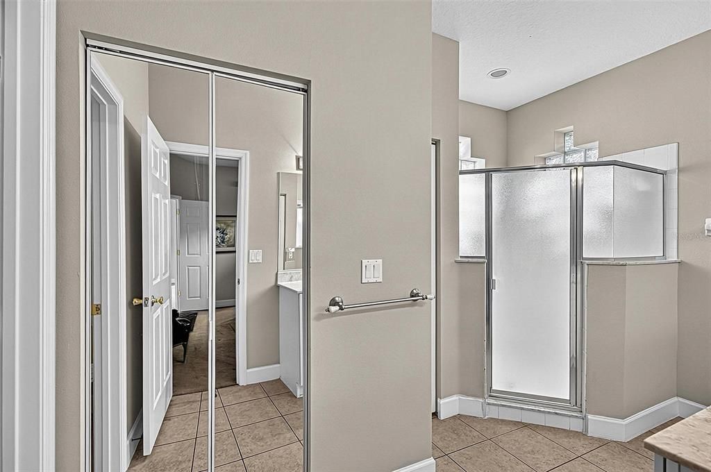 For Sale: $330,000 (2 beds, 2 baths, 1611 Square Feet)