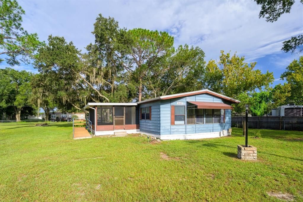 For Sale: $245,000 (2 beds, 2 baths, 1056 Square Feet)