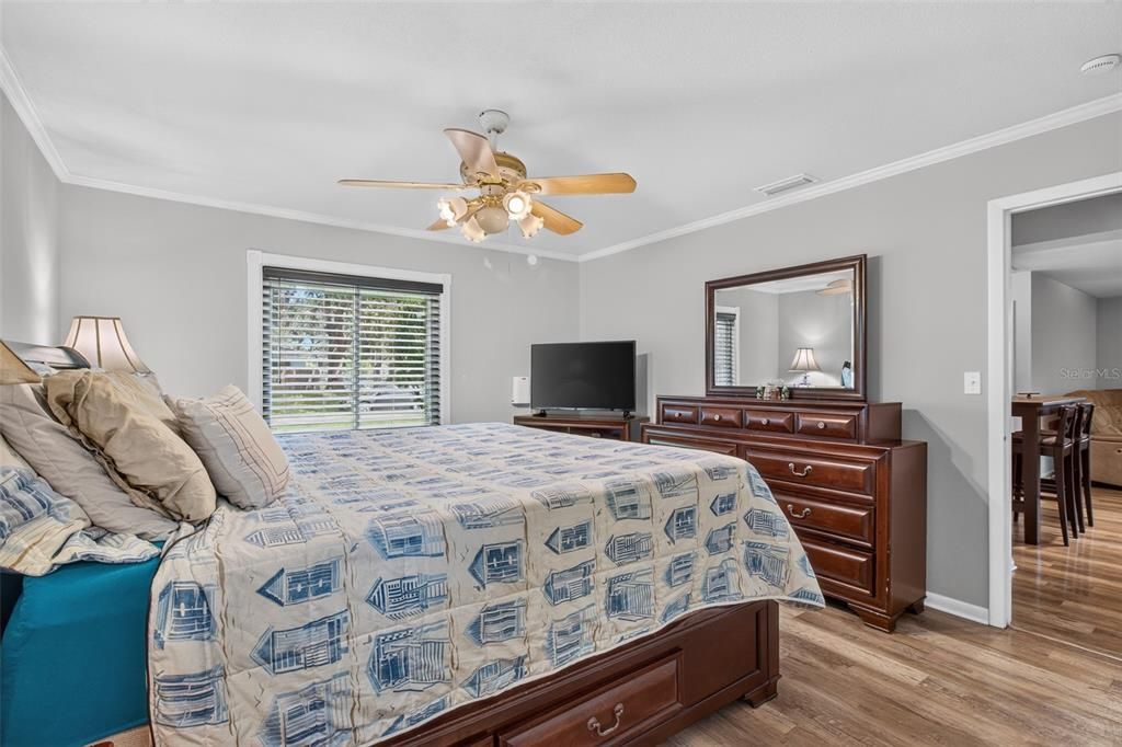En Venta: $449,900 (3 camas, 2 baños, 1407 Pies cuadrados)