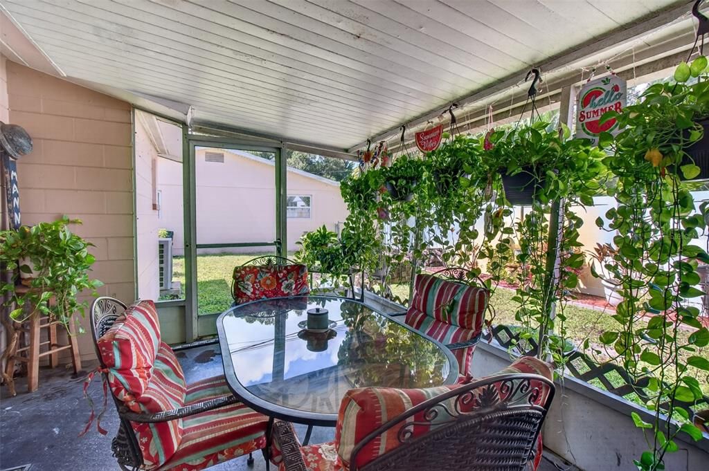 En Venta: $449,900 (3 camas, 2 baños, 1407 Pies cuadrados)