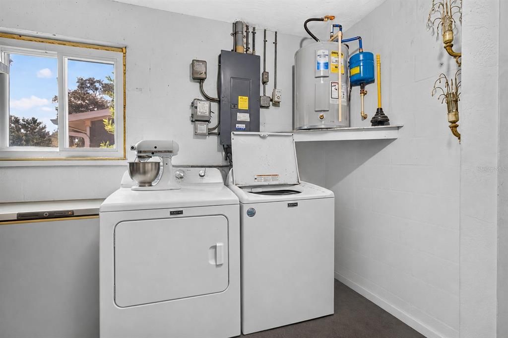 En Venta: $449,900 (3 camas, 2 baños, 1407 Pies cuadrados)